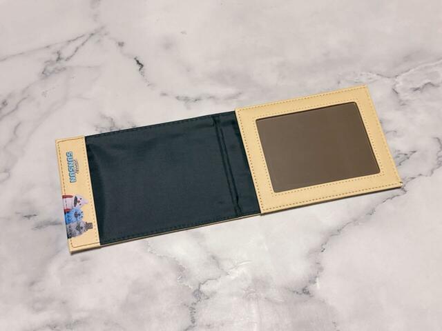 【パペットスンスン×サンキューマート/折りたたみミラー】内側がミラーになっている仕様です