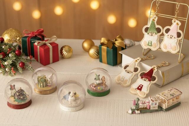東京ディズニーリゾート「ディズニー・クリスマス」スペシャルグッズ|販売店舗:東京ディズニーランド「ディズニー&カンパニー」、東京ディズニーシー「ガッレーリア・ディズニー」|発売日:2026年11月10日(火)