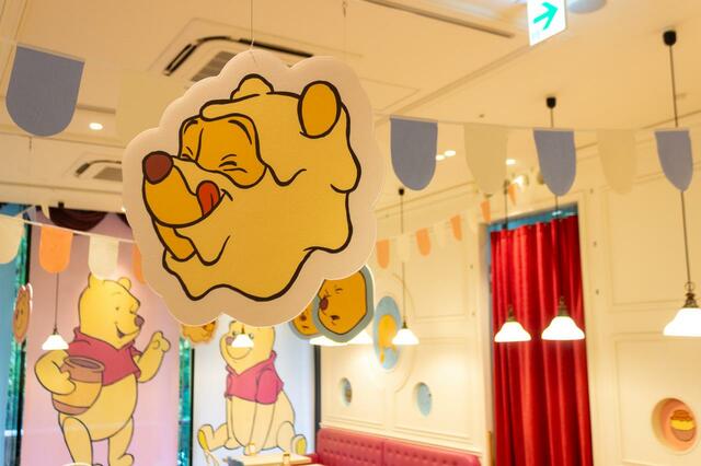 「くまのプーさん」FUNNY & HUNNY OH MY CAFE