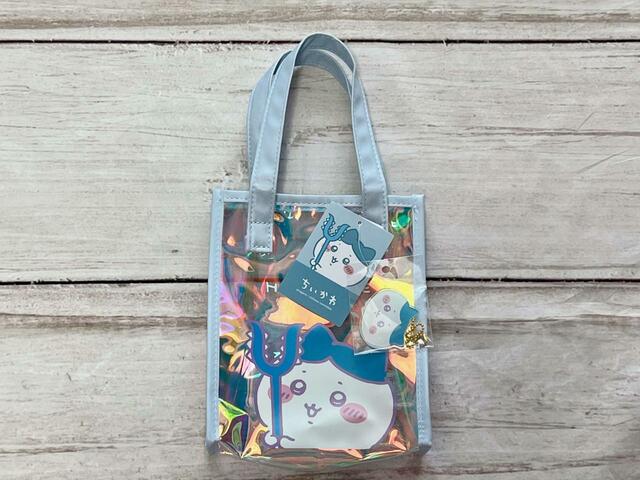 【ファッションセンターしまむら】「ちいかわ」オーロラミニトートバッグ（ハチワレ）／税込1,089円