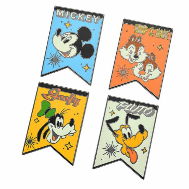 ミッキー&フレンズ ピンバッジ ストラップ付き スターターセット DATED 2023 3,960円