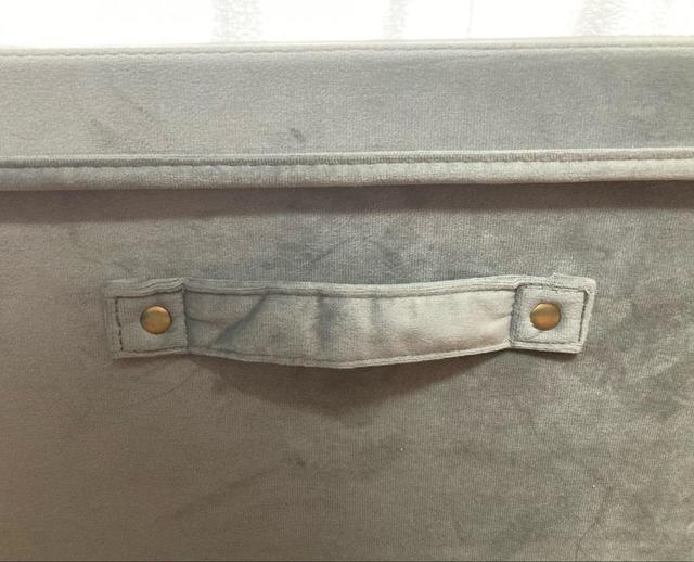 【ニトリ「ベロア調収納BOX」】取っ手がついていて取り出しやすい