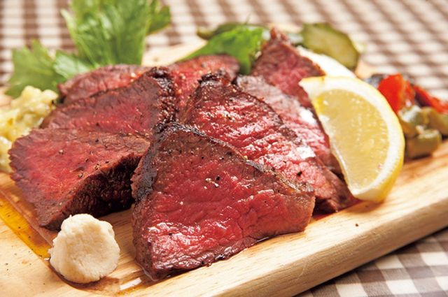 グッドミート・バル（赤羽）　岩手県門崎丑イチボのグリル 1380円（税別）