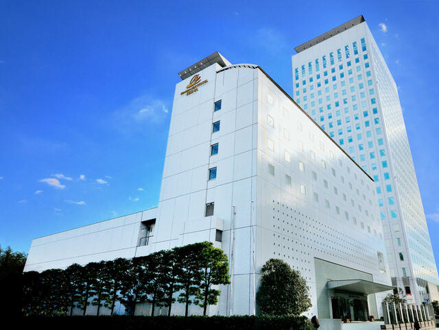 「​​​レンブラントホテル海老名」【【予約受付中】時間制限なしの食べ放題＆飲み放題！「恐竜ビアガーデン ～ジュラシックナイト～」が、2026年6月19日に海老名にオープン！】