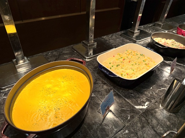 本日のスープと夏野菜のピラフ