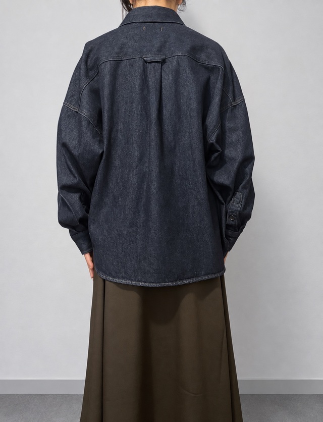 【UNIQLO:C デニムリラックスシャツジャケット】カラーはオリーブ、ブルー、ネイビーの3展開です