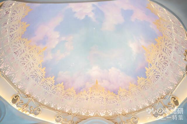 【東京ディズニーシー・ファンタジースプリングスホテル】グランパラディ・ラウンジの天井