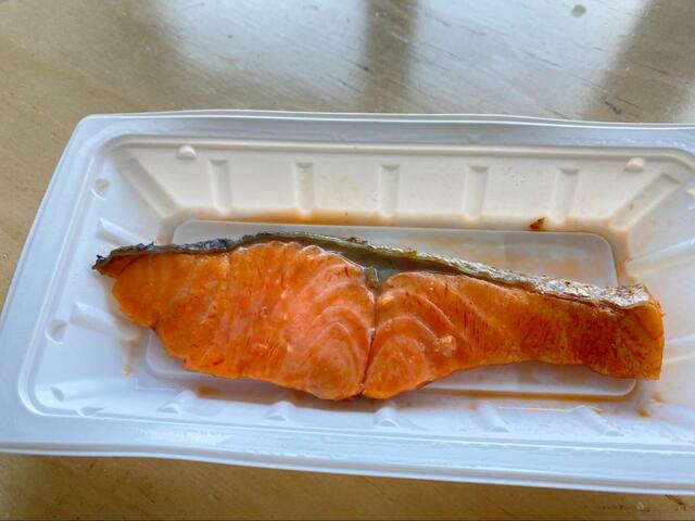 【セブン-イレブン　7プレミアム　銀鮭の塩焼】朝食にぴったりの銀鮭もセブン-イレブンで