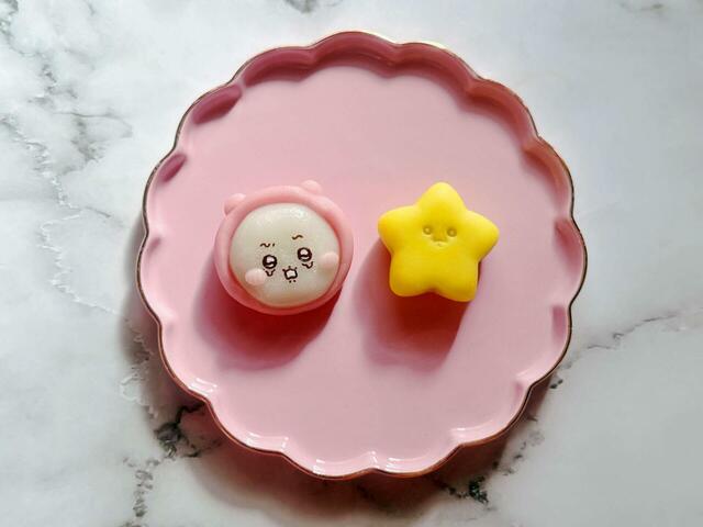 ちいかわはいちご餡。星はこしあんです