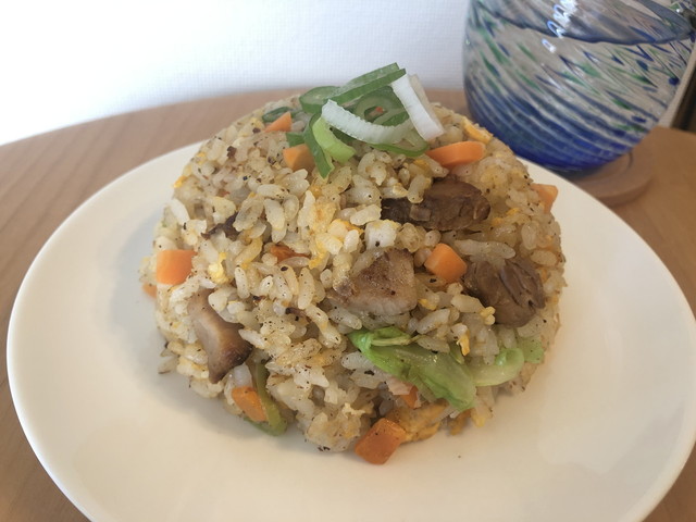 「だし香る和風チャーハン」（「あご入り万能だし」使用）