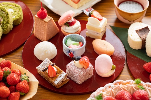 “和×洋”の苺デザート