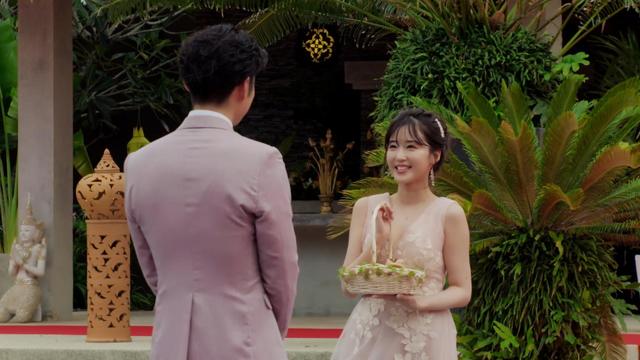 「あざといは、正義」を掲げる休井美郷（きゅういみさと）さん（30）。手作りパンで胃袋をつかむ作戦。