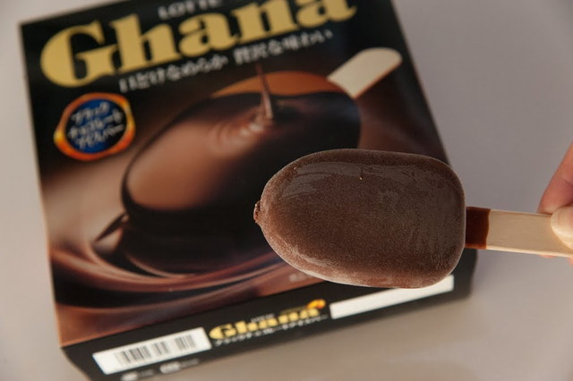 「アイスマニア☆ミーティング」で試食！　ロッテ ガーナマルチ ブラックチョコレートアイスバー 380円（税別）