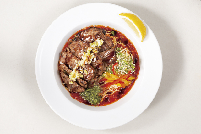 とびっきりのジューシービーフトマト冷麺