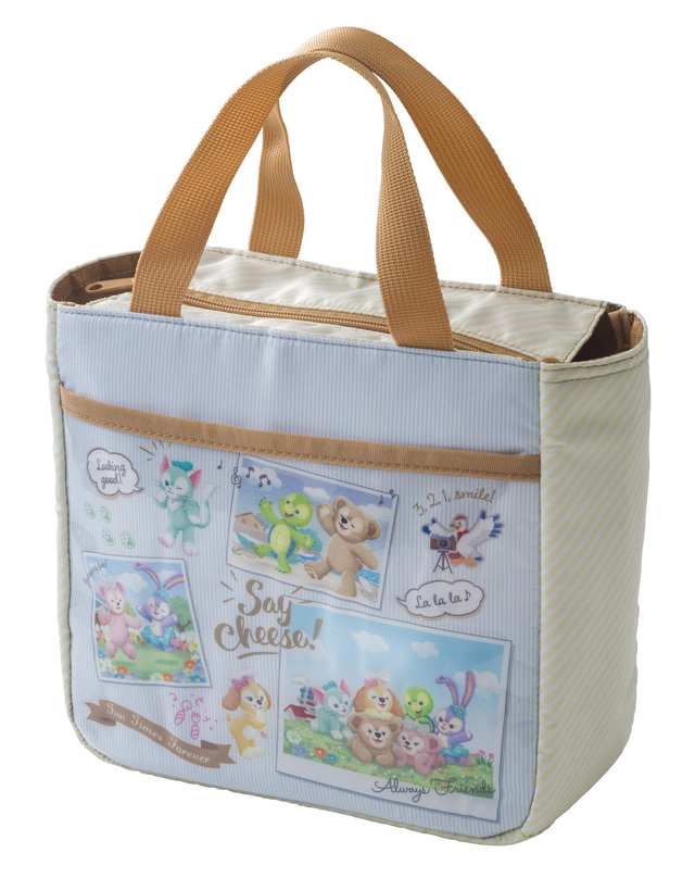 「ダッフィー&フレンズのSay cheese!」スーベニアランチケース
