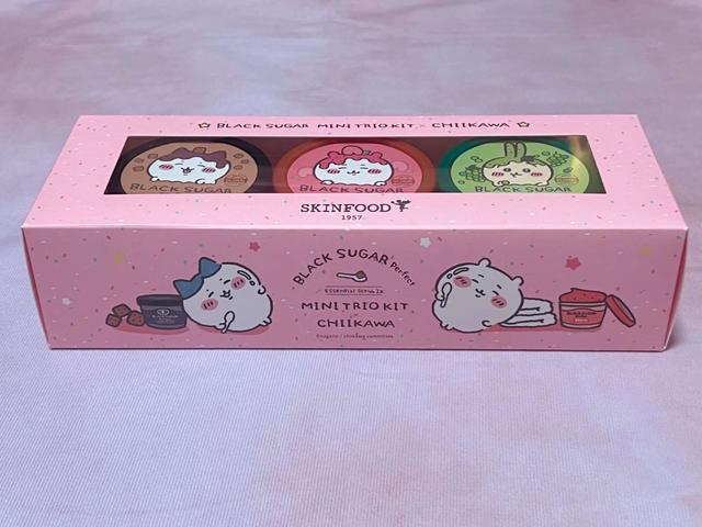 【SKIN FOOD（スキンフード）】スクラブを使ってツルツルお肌になったちいかわとハチワレ♪