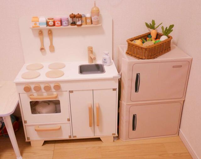 【ベルメゾン　洗えるラタン調収納バスケット  ブラウン ｜￥1,980～4,790 （税込）】おままごとキッチンの雰囲気にもピッタリ