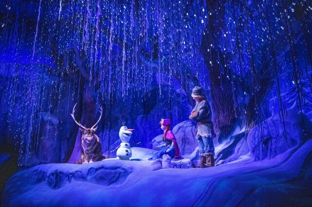 東京ディズニーシー「ファンタジースプリングス」内「アナとエルサのフローズンジャーニー」