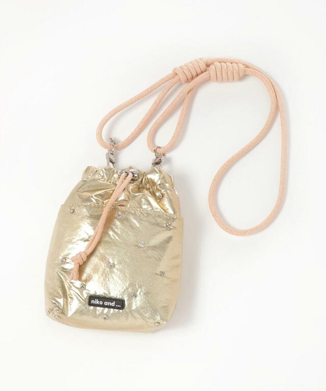 「オリジナルビジューチェンジショルダーバッグ」ゴールド 3,300円（税込）