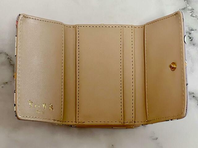 内側はベージュ！【アベイル×ちいかわ】がま口財布（ちいかわ）※ハチワレの総柄口金財布：1,980円（税込）