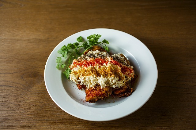 ジャーマンタルタル唐揚げ880円＠SCHMATZ BEER DINING神田