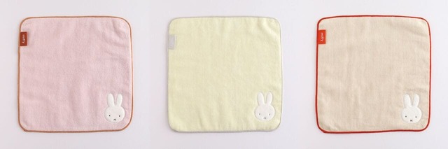 【ヴィレッジヴァンガード】「タオルハンカチ」（pink / yellow / beige）792 円　サイズ：約W250×H250mm