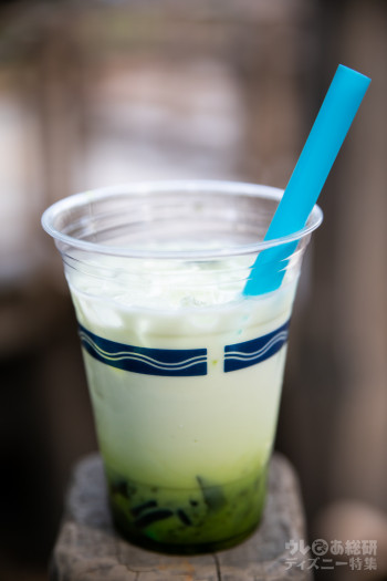 スペシャルカクテル(抹茶リキュール&ミルク)680円|東京ディズニーシー「ディズニー七夕デイズ」2019年