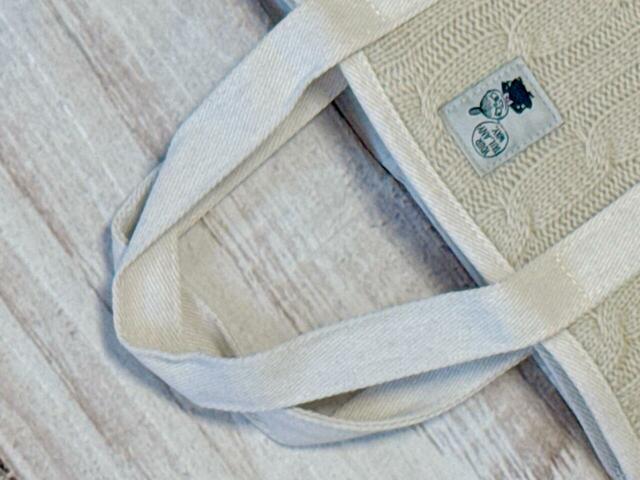 持ち手はコットンキャンバス調の素材