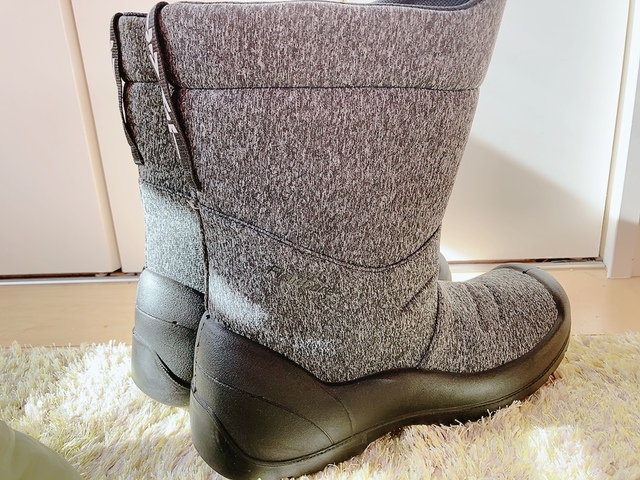 【ワークマン ウィンターライトブーツ】男女兼用デザイン。形がしっかりしています