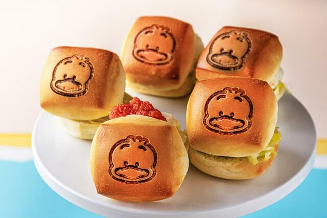 「あひるのペックル バーガー」<期間:2026年4月29日~6月28日>【【サンリオコラボ】愛くるしい「けろけろけろっぴのショートケーキ」も登場♪サンリオ“はぴだんぶい”コラボスイーツビュッフェが九州初開催!】