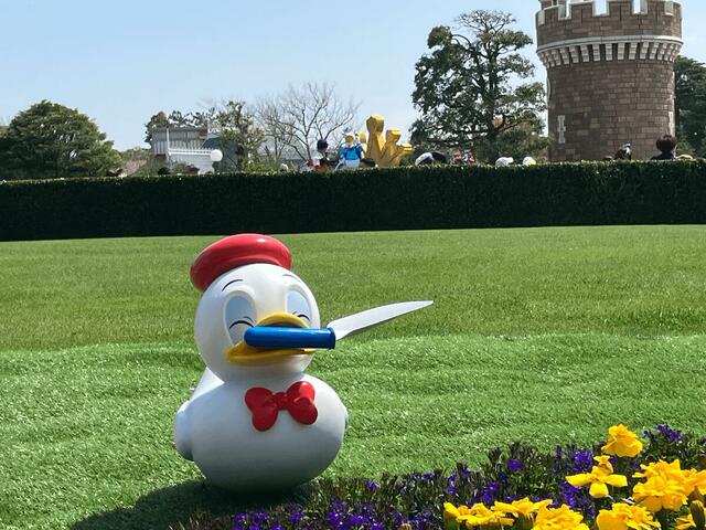 現地のデコレーションのようす【「ディズニー・パルパルーザ“ドナルドのクワッキー・ダック!ダック!ダックシティ!”」】