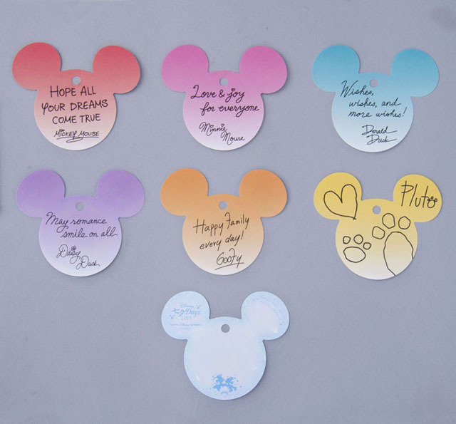 メモ（¥400）※キャラクターのサインがデザインされている／TDL・TDS共通「ディズニー七夕デイズ」スペシャルグッズ ※2015年6月24日(水)発売