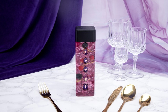 テイクアウトボトルドリンク（コナン・灰原・蘭・赤井/黒ずくめの組織）　　1,700円（税込1,870円）｜名探偵コナンカフェ