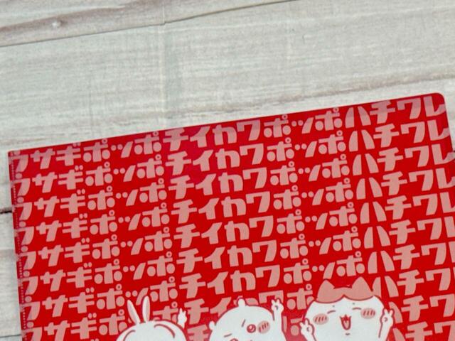 ポッポと同じフォントで、「チイカワ」「ハチワレ」「ウサギ」もロゴ入り♪