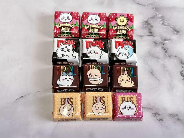 いちごゼリー、ミルク、コーヒーヌガー、ビスの4種類の味が3個ずつ入っています。1缶目で揃ったのはこちら