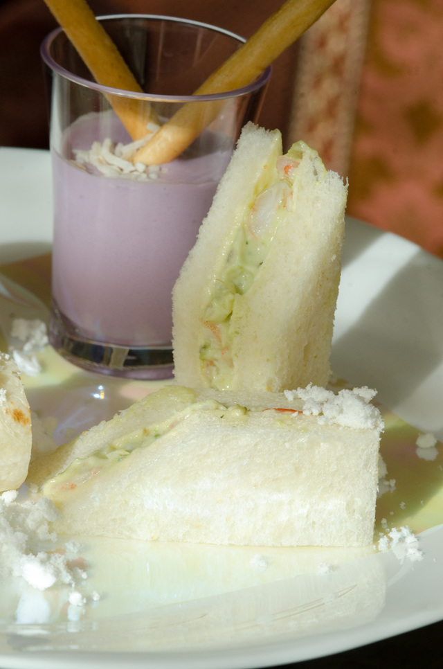 「ドリーマーズ・ラウンジ」“アナとエルサのフローズンファンタジー”アフタヌーンティーセット～エルサ～｜東京ディズニーランドホテルホテル 2016年「アナとエルサのフローズンファンタジー」