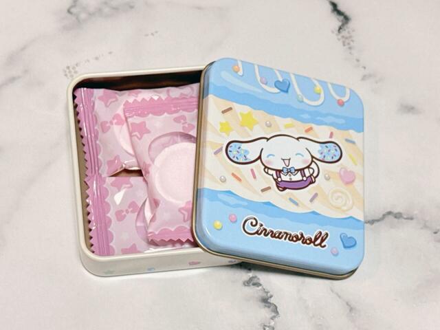 中には、いちご味のラムネが3個入り