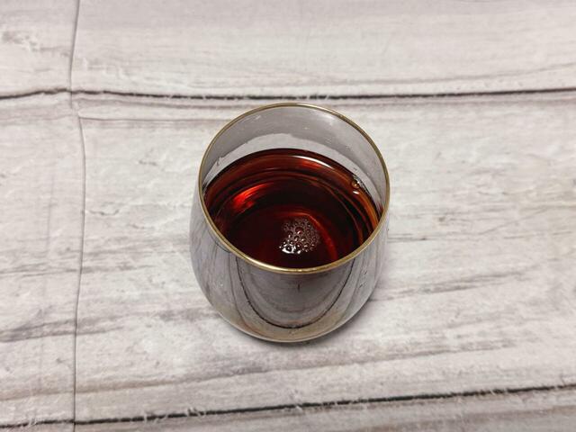 【カルディ　ネコバッグ／オリジナル ブラックティーベース ニャンゴーフレーバー（7個入）】夏でもゴクゴク飲めるほどよい甘さ♪