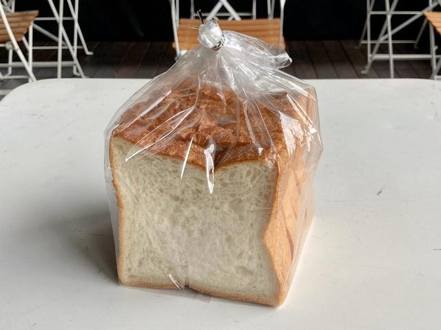 もちもちの食感が特徴の湯種パンドミ（450円）／No.4