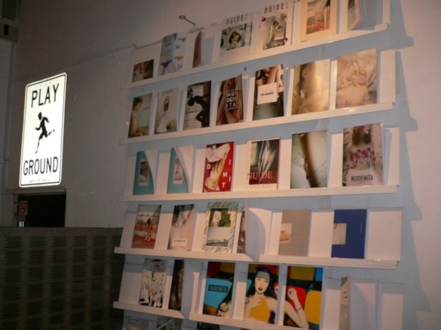 写真展「脱いでみた」