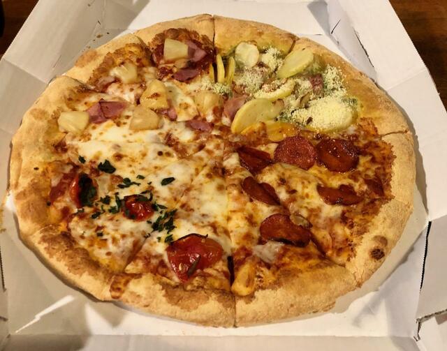 【ドミノ・ピザ　クワトロ・ハッピー】美味しいピザをお得に食べて心とお腹をいっぱいにしよう