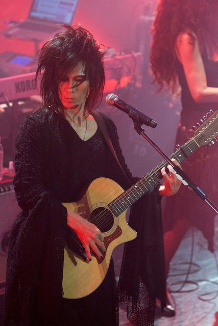 「MORRIE Solo Live 2015 “HARD CORE REVERIES”2DAYS」　MORRIE　　撮影・大島康一 