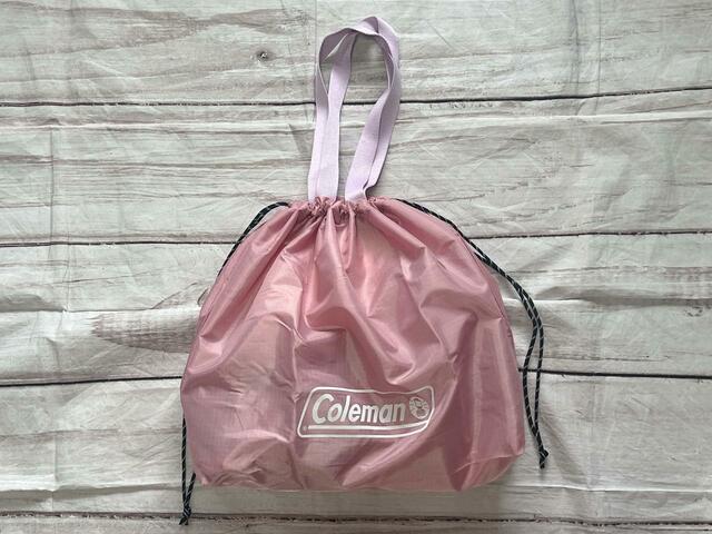 荷物を入れてみました！巾着できゅっとしたフォルムもキュート♪