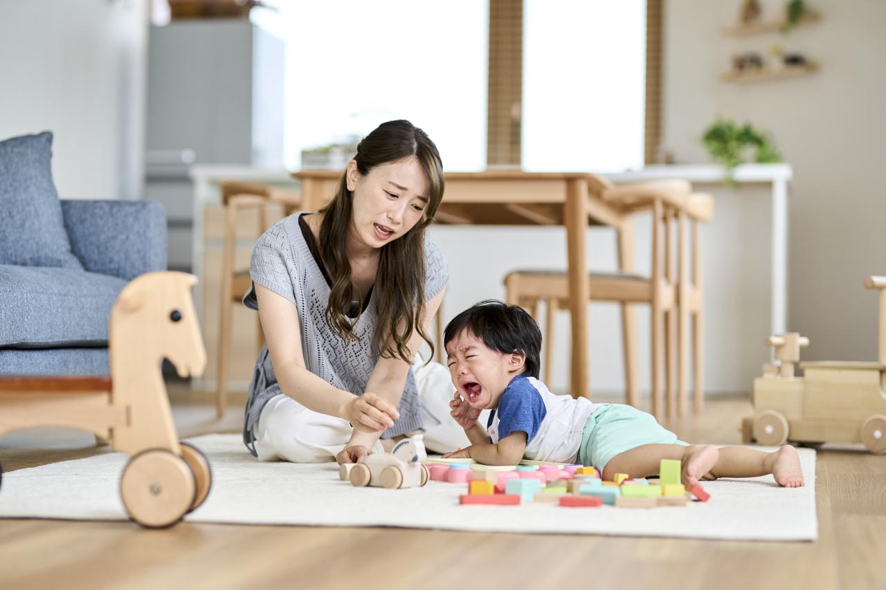 子育て 食事 着替え おでかけ イヤイヤ期 のケース別対処法をベビーシッターに聞いた 1 3 ハピママ