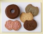 「ねこのスイーツポーチの中身には3種の焼菓子」<価格:1,652円(税込)>【【紀ノ国屋】猫好きさんにはたまらない!心ときめく「ねこのスイーツポーチ」が勢揃い!店舗&オンラインストアで販売スタート!】