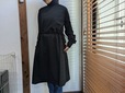 【ワークマン レディース撥水ストレッチワンピース】ジーンズ&黒のタートルネックと合わせました。着ぶくれしないので重ね着もしやすい一着!