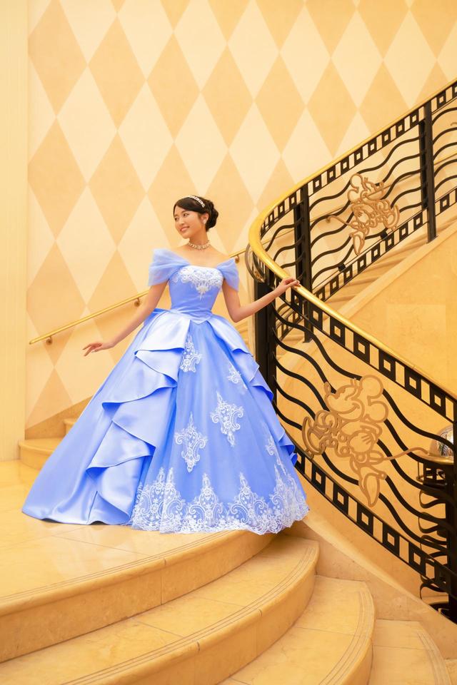 【クリスタルプリンセス”アジュア”】『シンデレラ』をイメージしたカラードレス