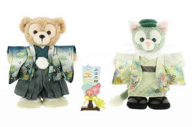 コレクションドール 12,000円｜ダッフィー＆フレンズ新グッズ｜販売店舗：東京ディズニーシー「マクダックス・デパートメントストア」｜発売日：2023年12月4日（月）