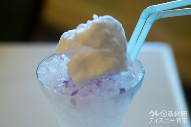 “ディズニー夏祭り”スペシャルノンアルコールカクテル 1,240円｜東京ディズニーランドホテル「シャーウッドガーデン・レストラン」