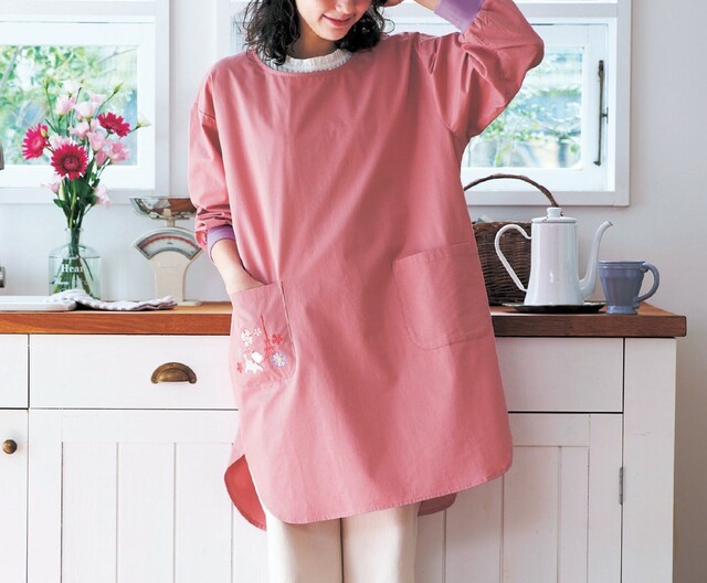 サッとかぶるだけの割烹着「おしゃれキャットマリー」|¥4,990 (税込)